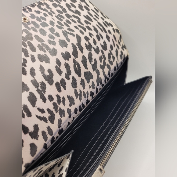 Yves Saint Laurent Leopard Print Calfskin Bifold Wallet Clutch YSL - Picture 4 of 11